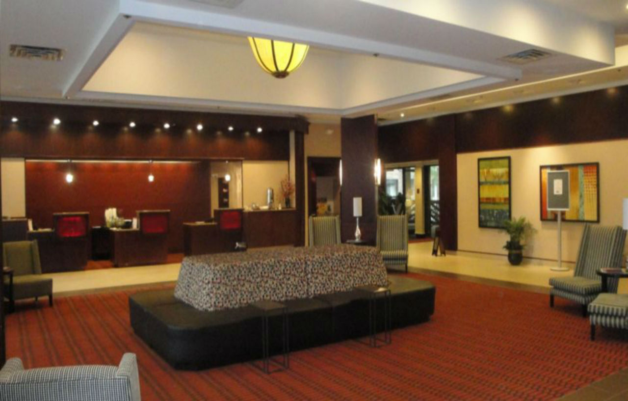 Sheraton Grand Rapids Airport Hotel Exterior foto